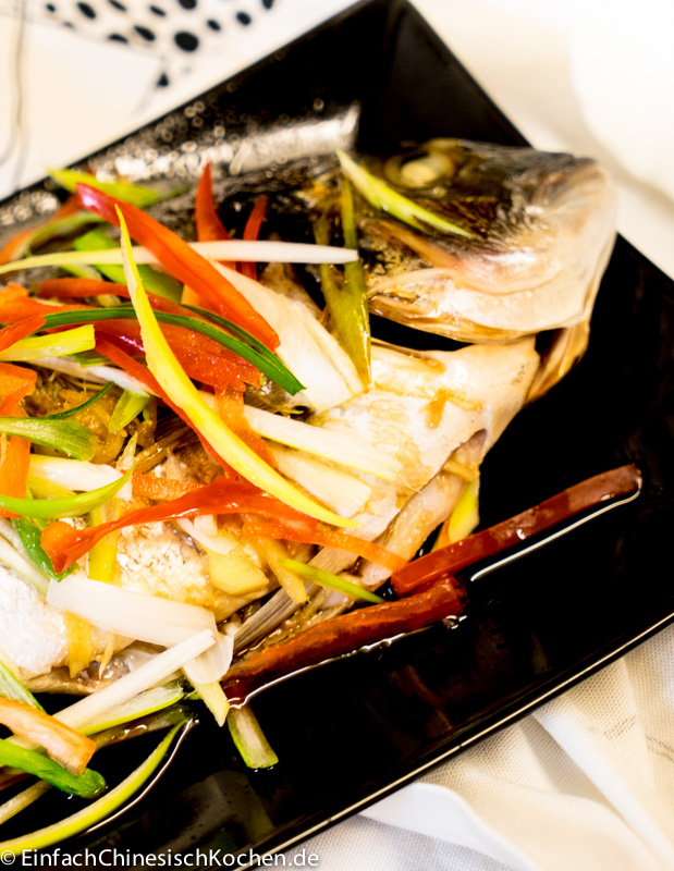 清蒸鱼-Gedämpfter Fisch nach chinesischer Art