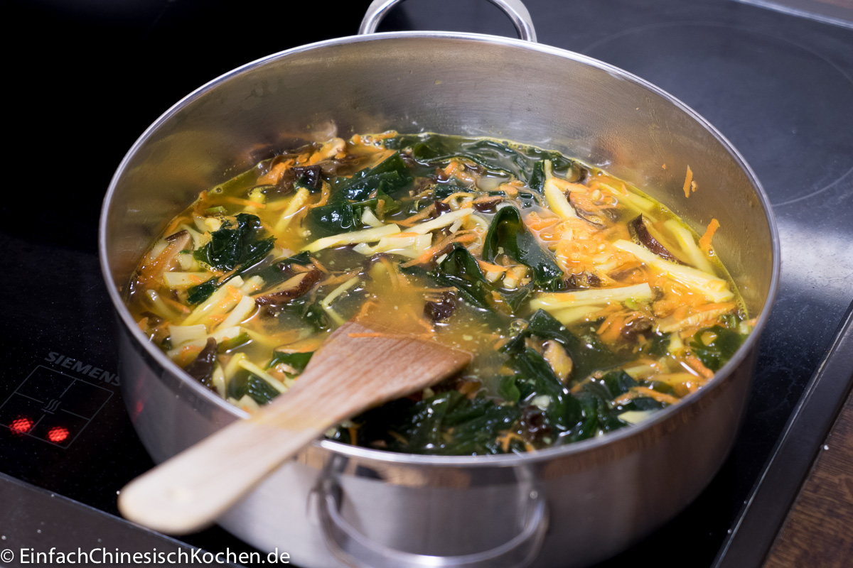 vegetarische Sauer Scharfe Suppe-7